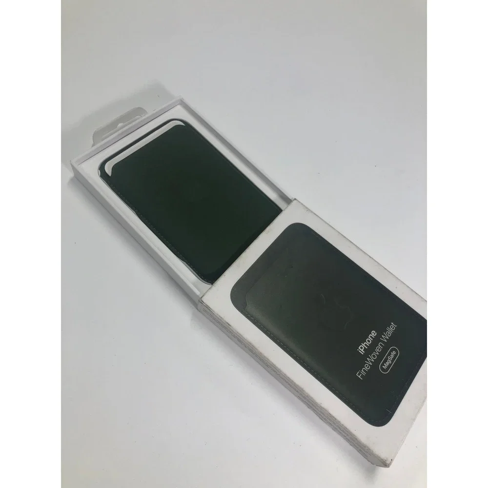Apple iPhone FineWoven Wallet with MagSafe Evergreen MT2N3AM/A